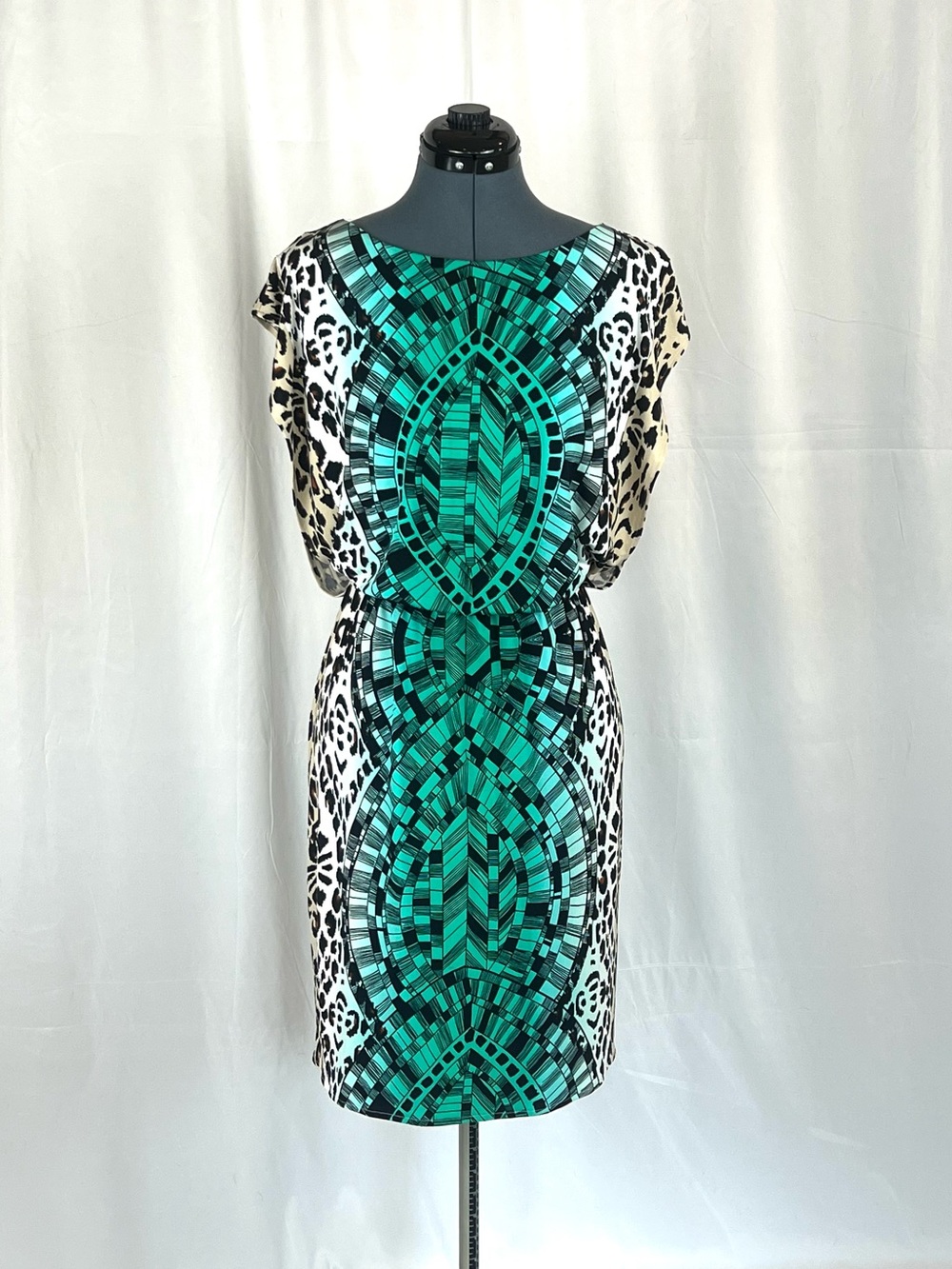 Chico’s animal print, teal, geometric flutter sleeve Dress Chico’s 1/US 8-10 937